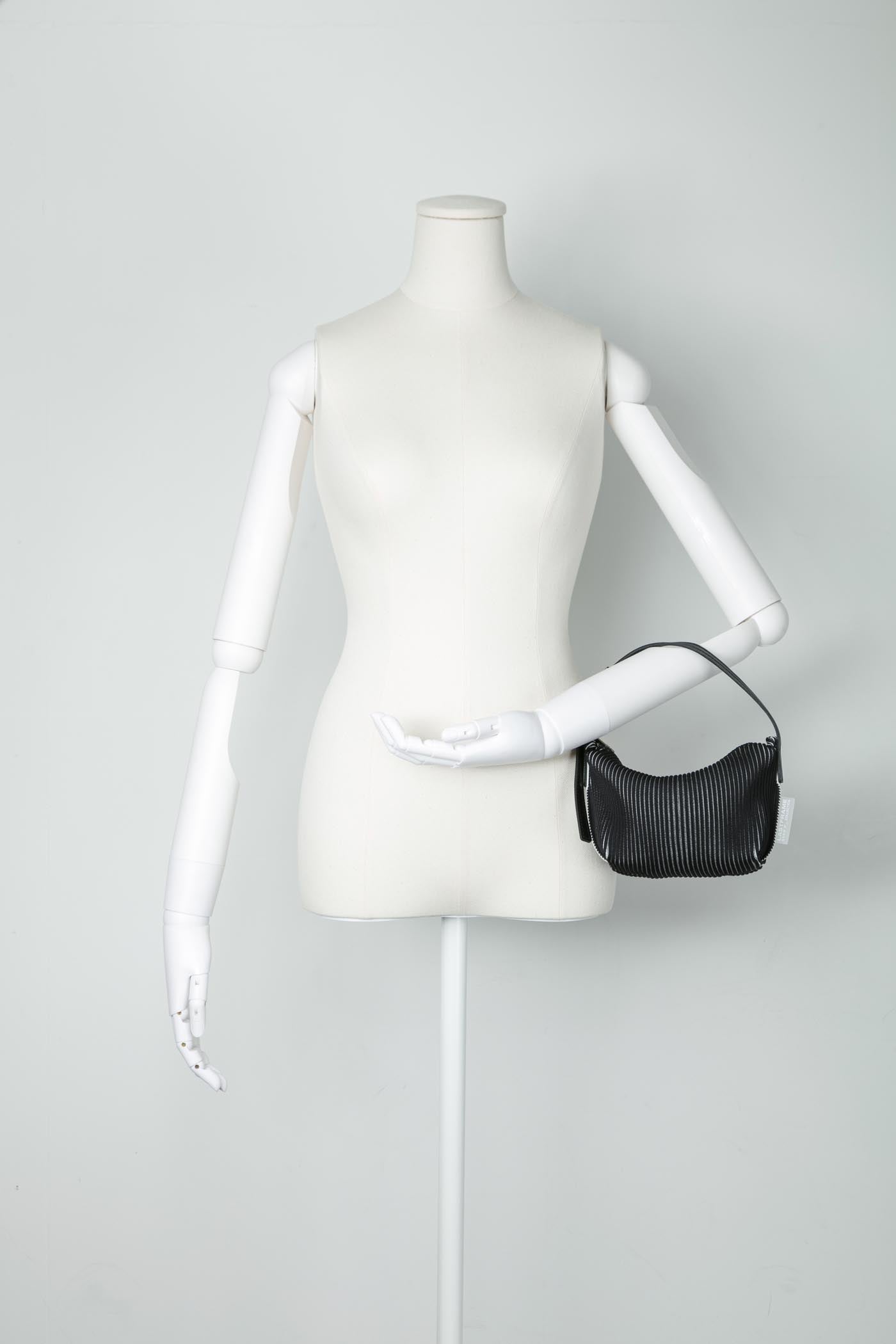 ARC MINI / KASANE Black × Ivory