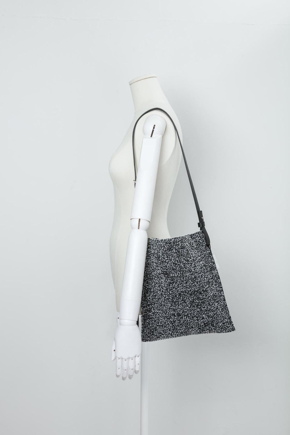 FLAT SMALL / KASURI White