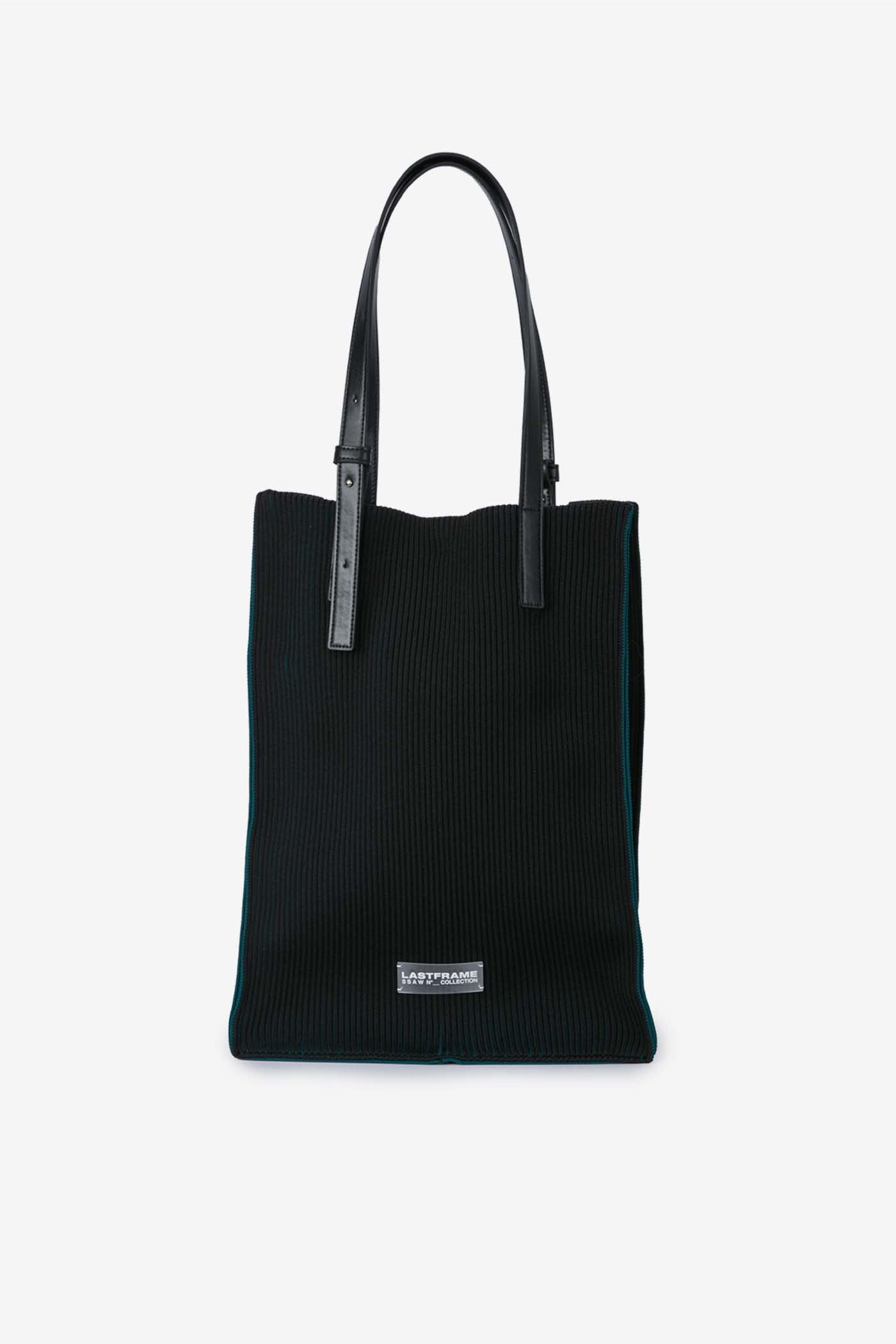 FORM TOTE / KASANE Black × D.Green