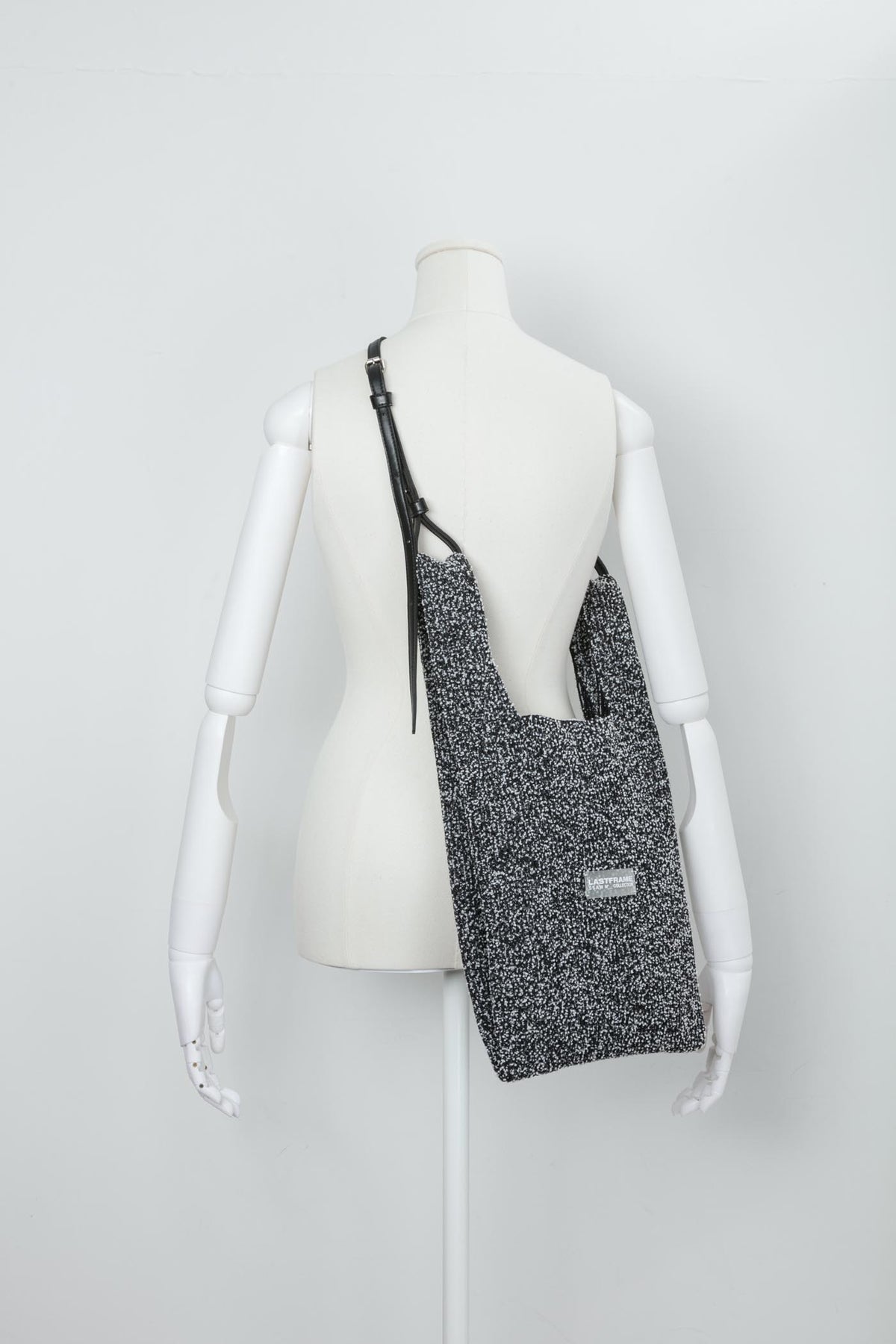 MARKET BAG MEDIUM / KASURI White