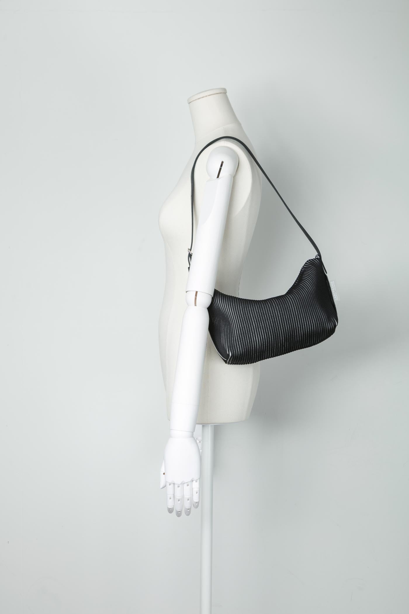NEW IN – LASTFRAME