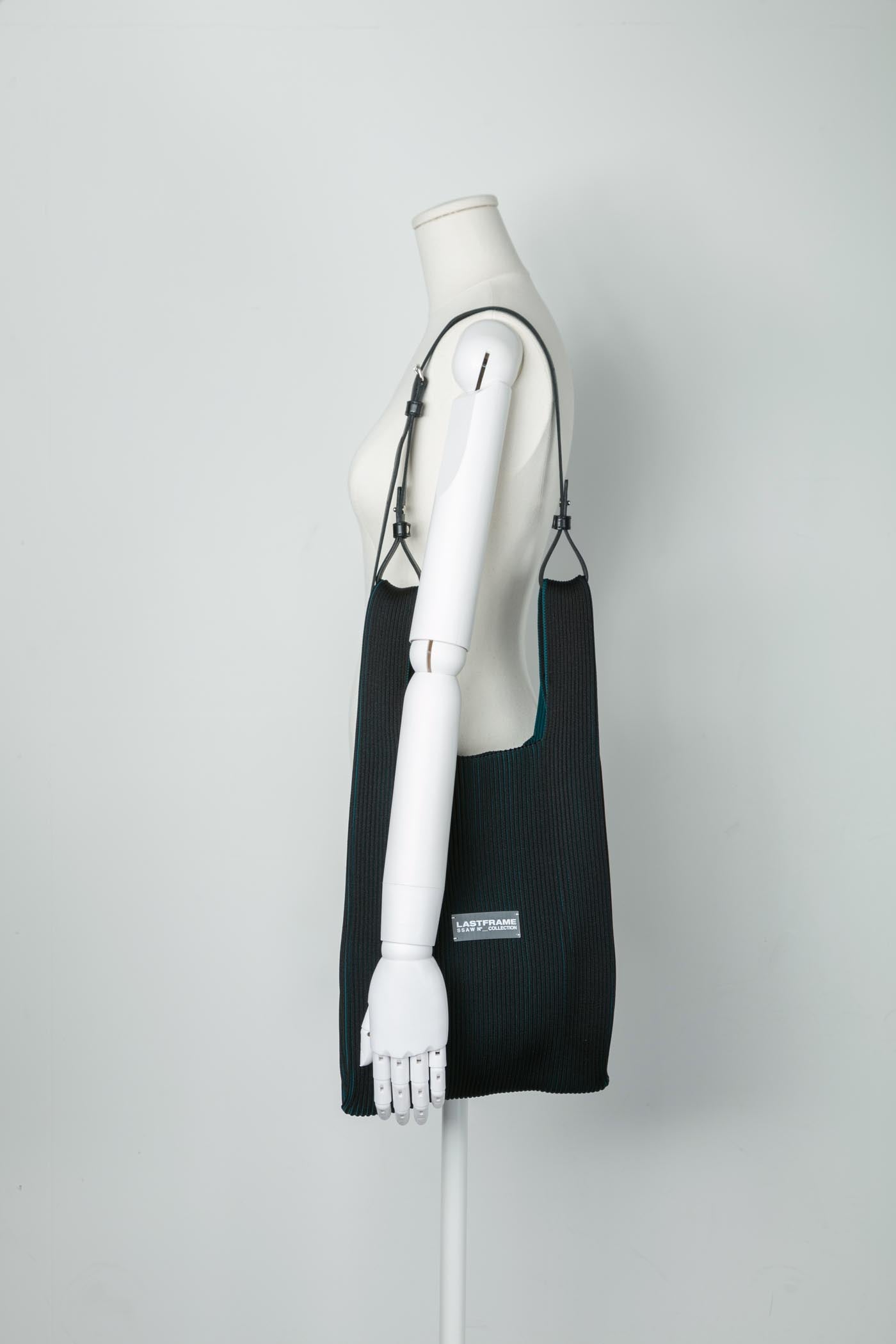 超美品！LASTFRAME KASANE MARKET BAG MEDIUM MARKET BAG MEDIUM / KASANE Black × D.Green – LASTFRAME