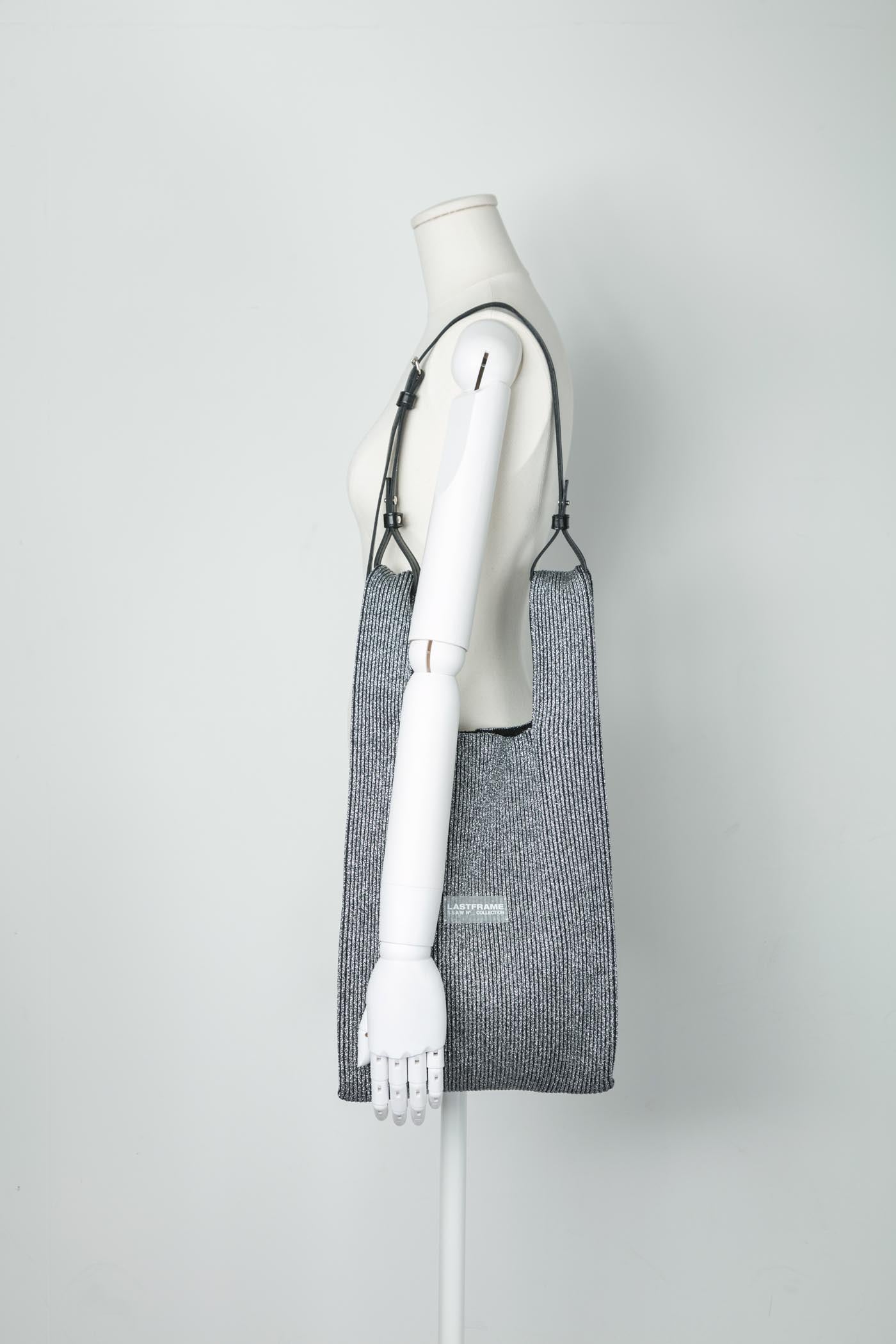 MARKET BAG MEDIUM / METALLIC D.Silver – LASTFRAME