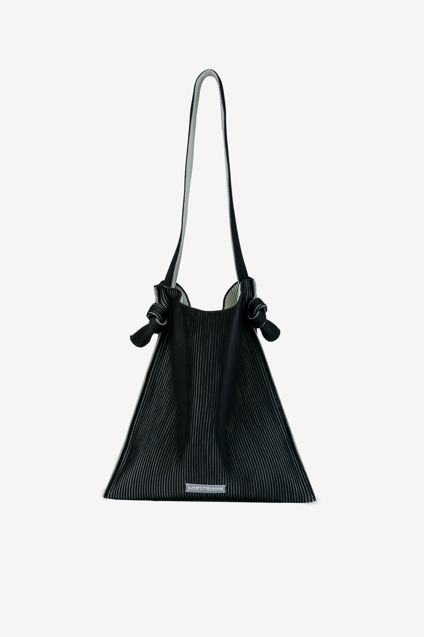 KASANE REVERSIBLE MUSUBI TOTE / BLACK × IVORY