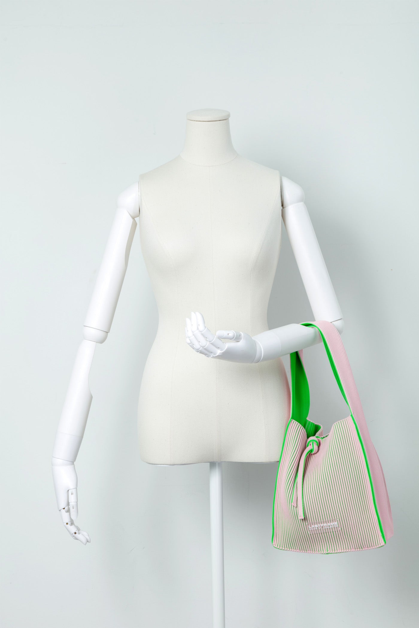 KASANE REVERSIBLE TASUKI TOTE SMALL / LIGHT PINK × NEON GREEN