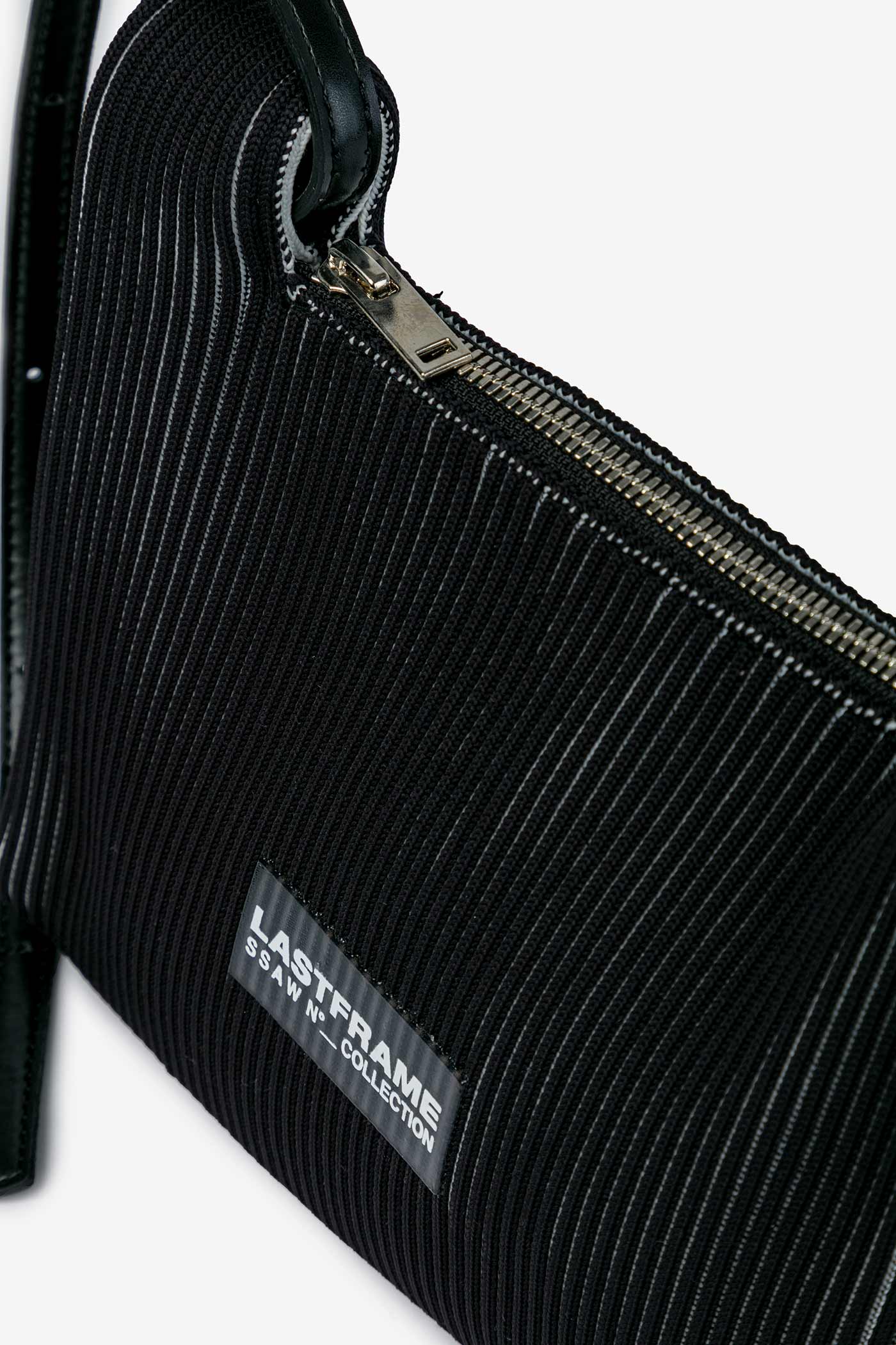 WRAP BAG SMALL / BLACK × IVORY