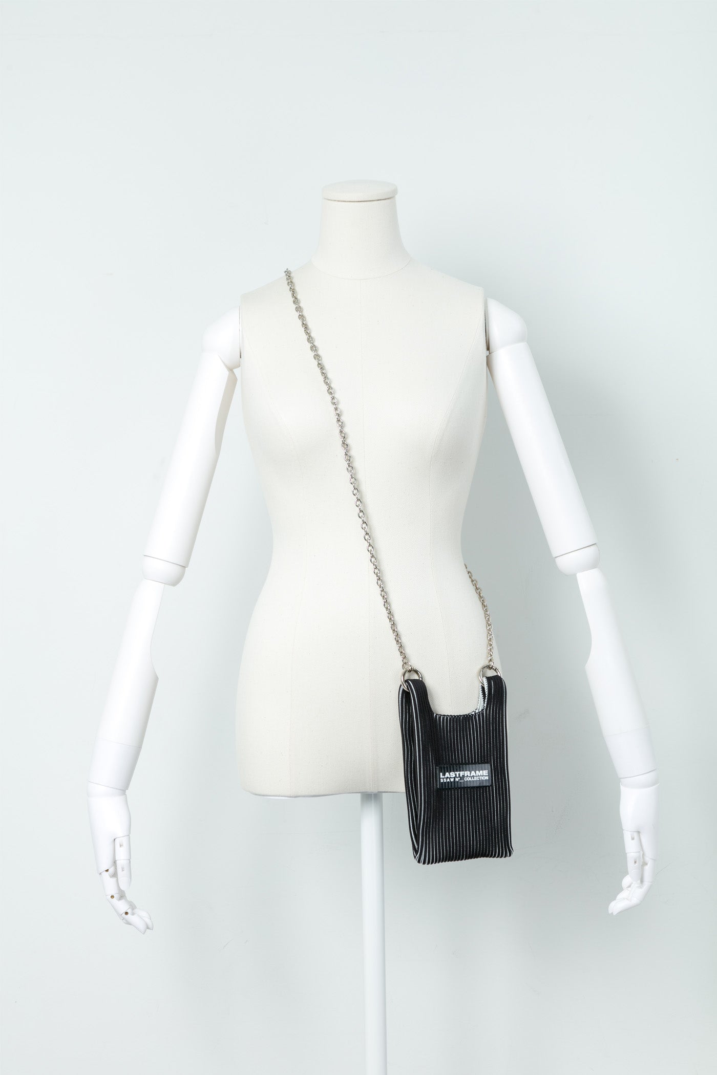 KASANE MARKET BAG MICRO / BLACK × IVORY