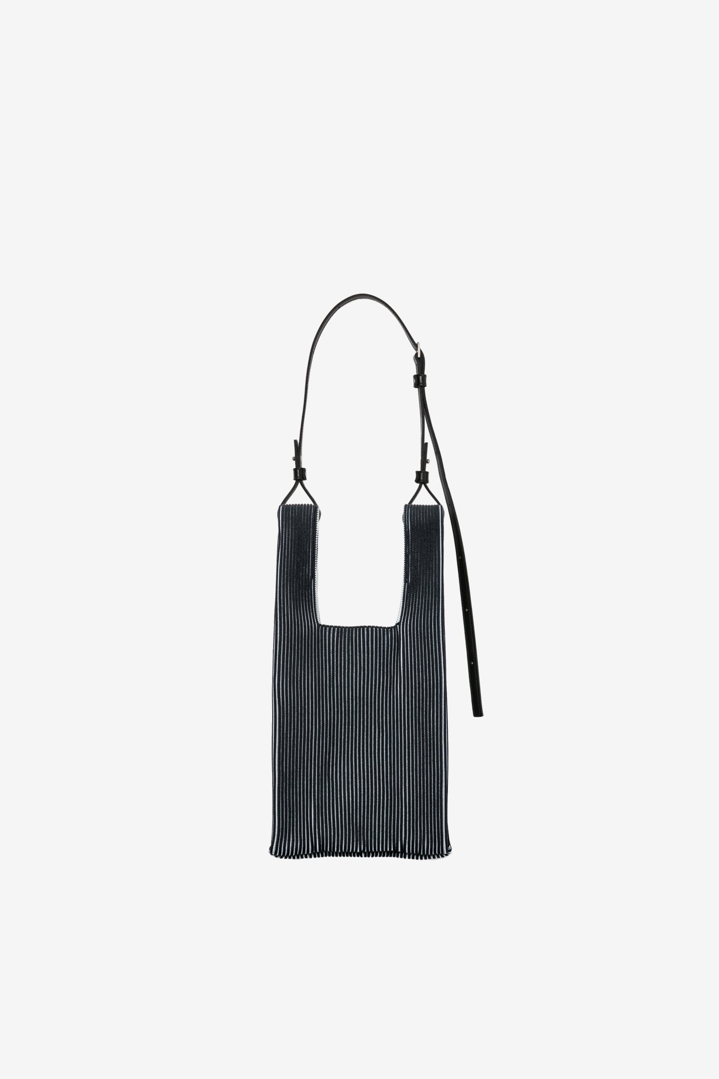 KASANE MARKET BAG SMALL / BLACK × IVORY