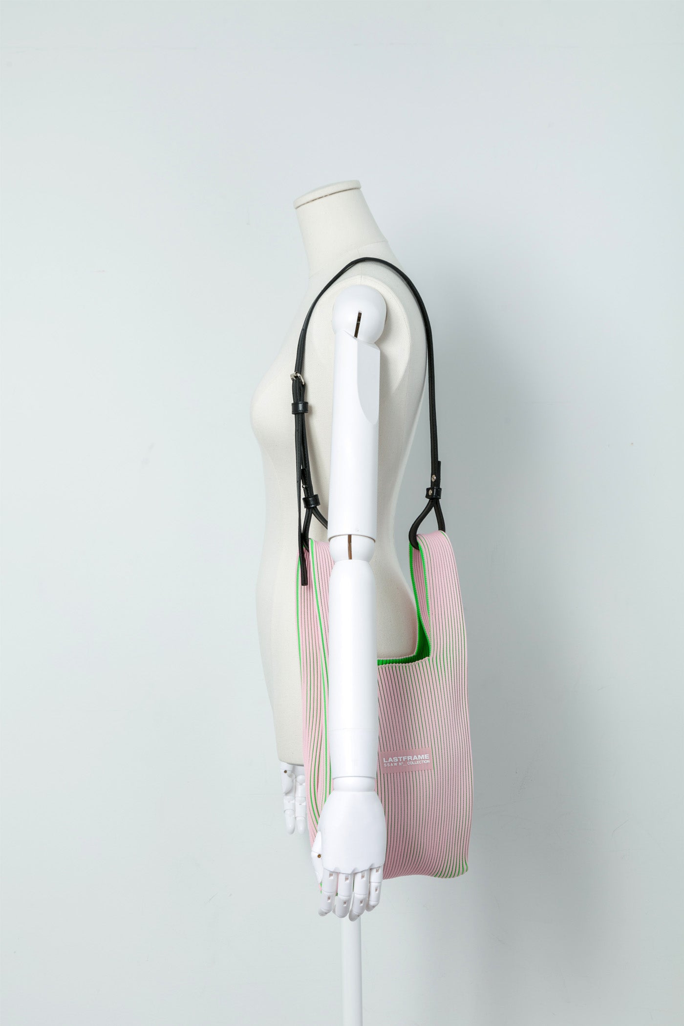 KASANE MARKET BAG SMALL / LIGHT PINK × NEON GREEN