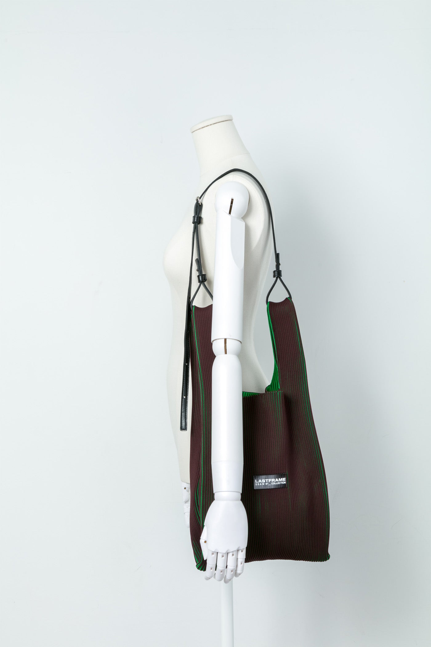 KASANE MARKET BAG MEDIUM / BROWN × GREEN
