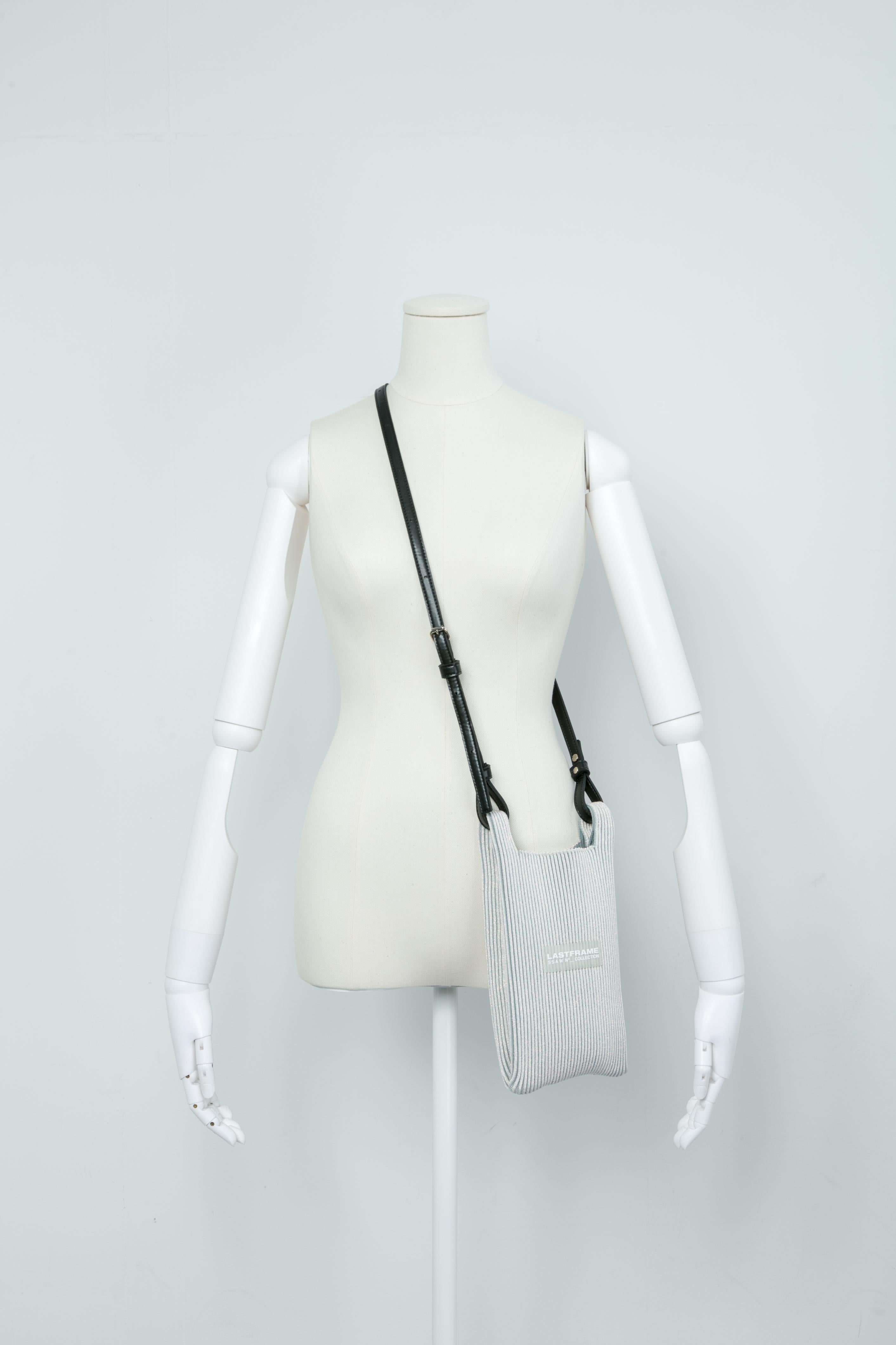 KYOTO METALLIC MARKET BAG MINI (STRAP) / HOLOGRAM × GRAY