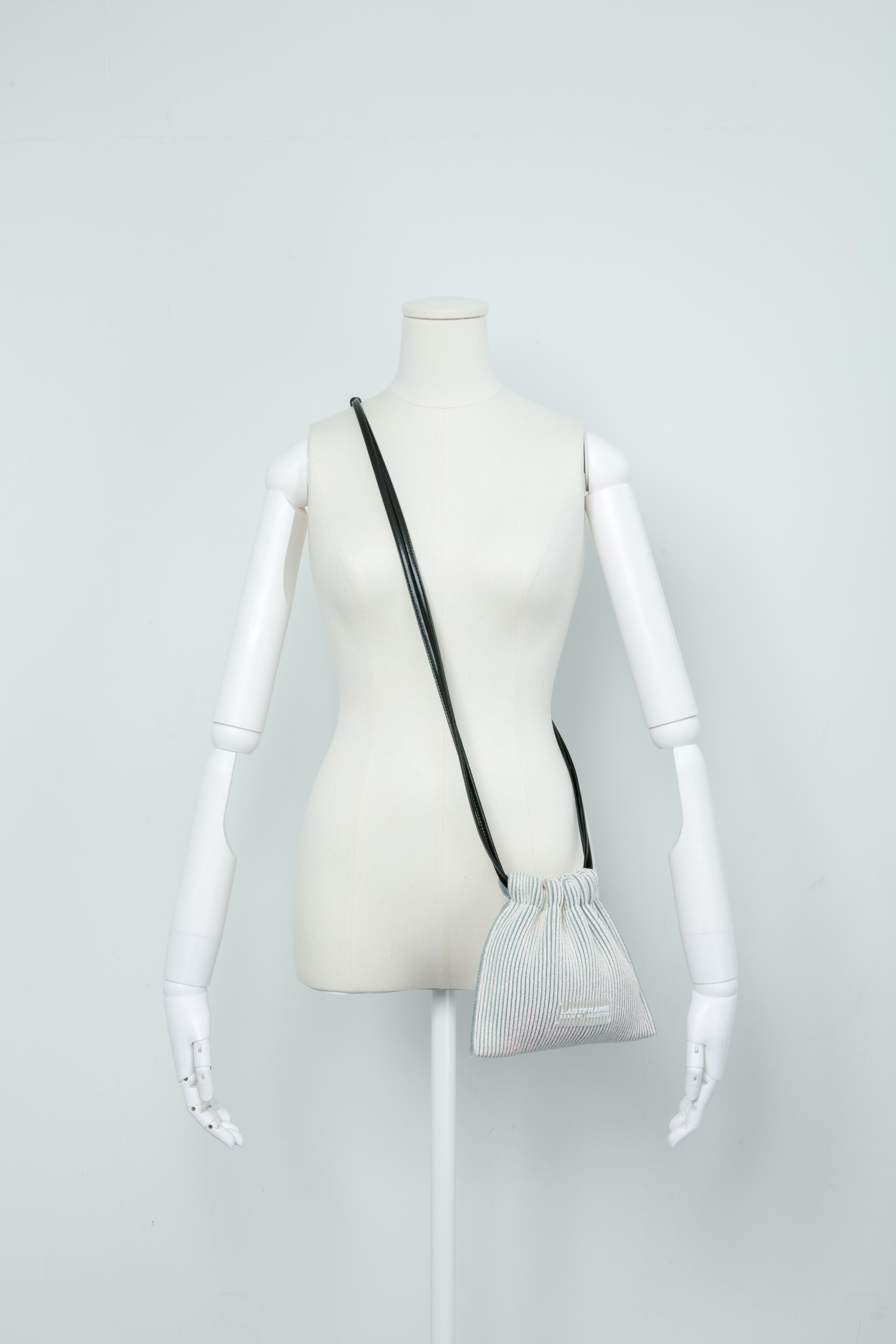 KYOTO METALLIC SACK BAG MINI / HOLOGRAM × GRAY