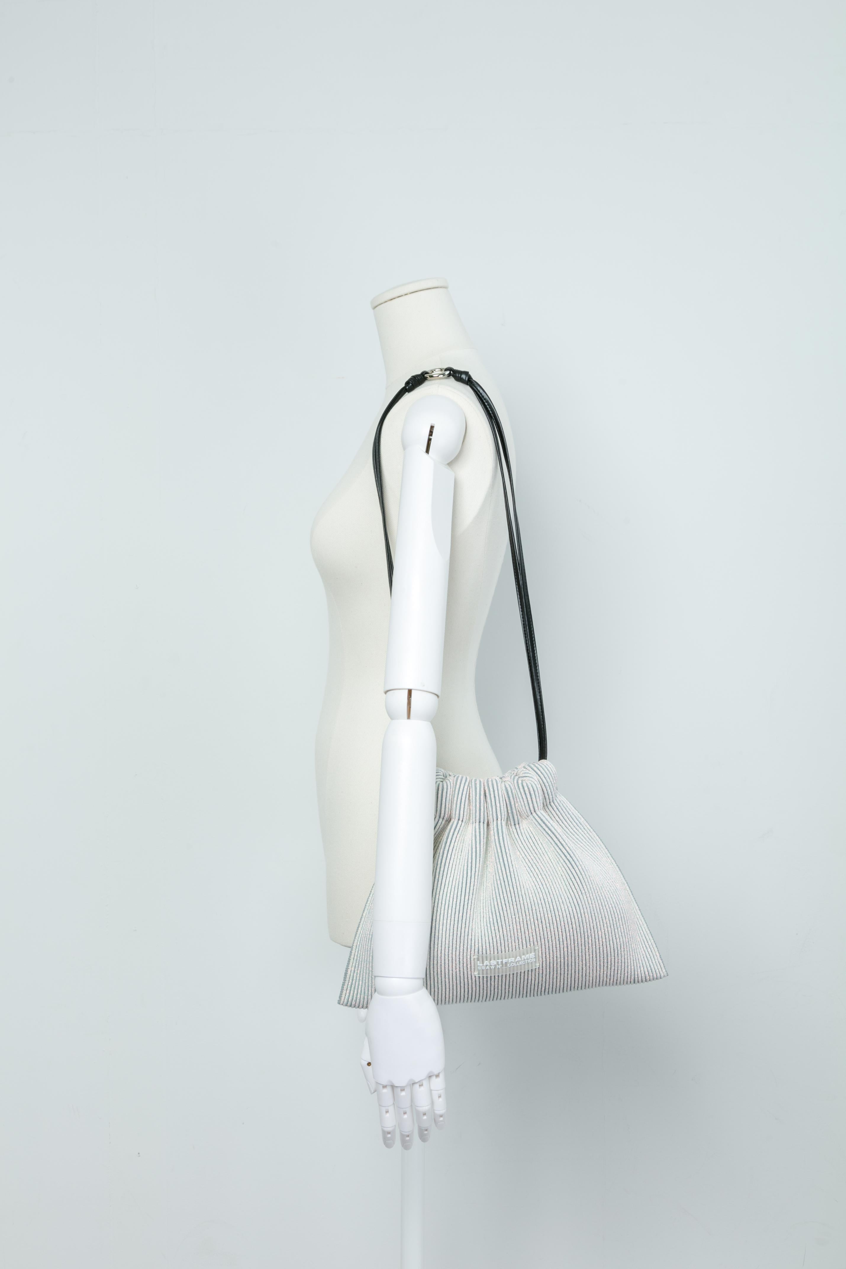 KYOTO METALLIC SACK BAG / HOLOGRAM × GRAY