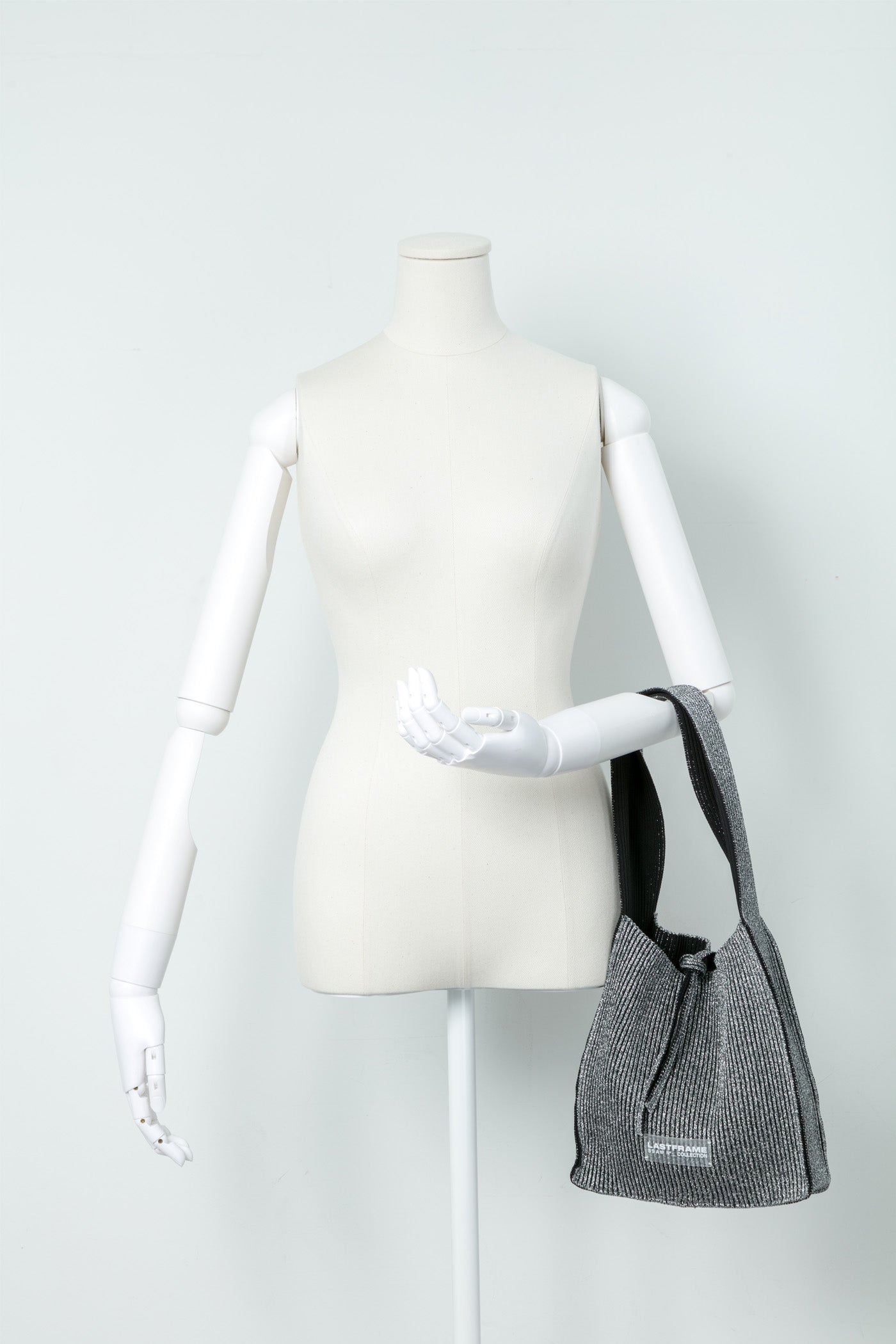 KYOTO METALLIC REVERSIBLE TASUKI TOTE SMALL / DARK SILVER × BLACK