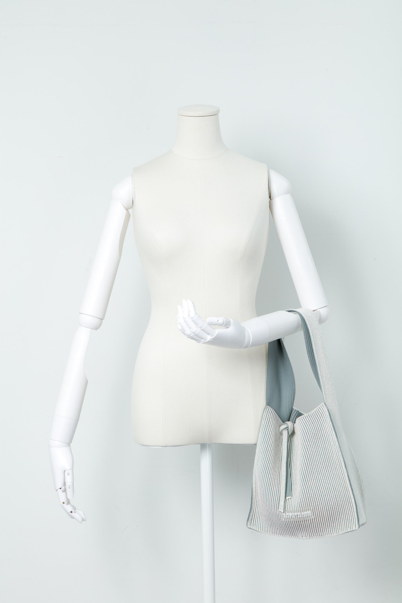 TOTE / TASUKI – LASTFRAME