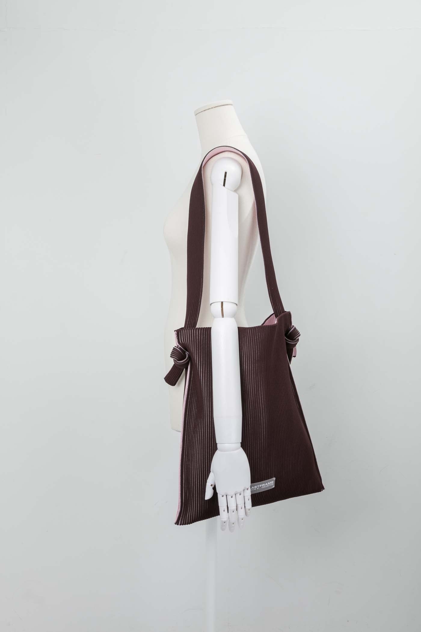 KASANE REVERSIBLE MUSUBI TOTE / BROWN × LIGHT PINK