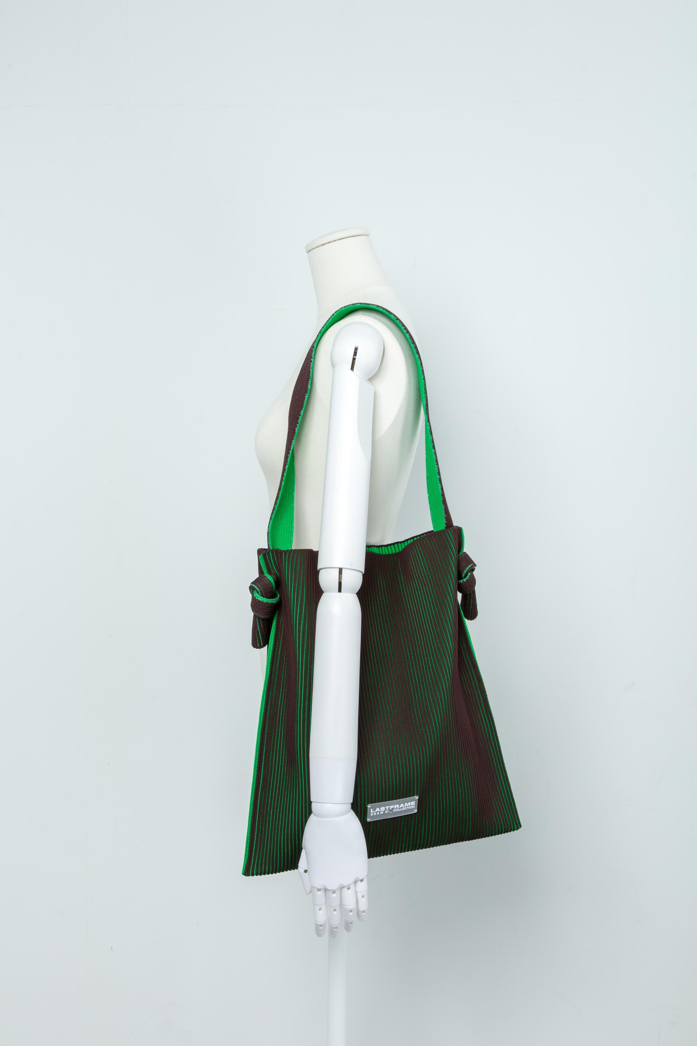 KASANE REVERSIBLE MUSUBI TOTE / BROWN × GREEN