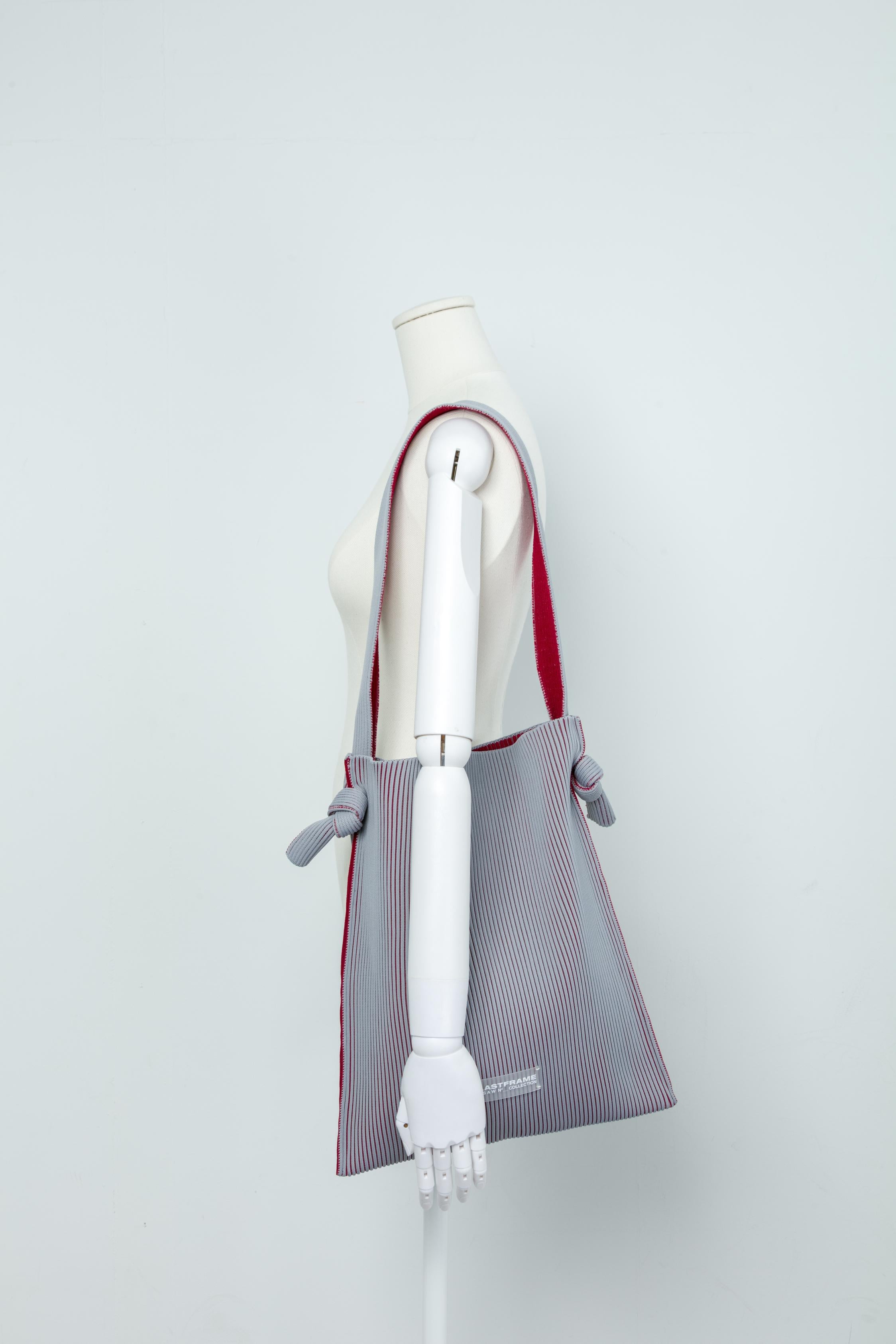 KASANE REVERSIBLE MUSUBI TOTE / GRAY × BURGUNDY