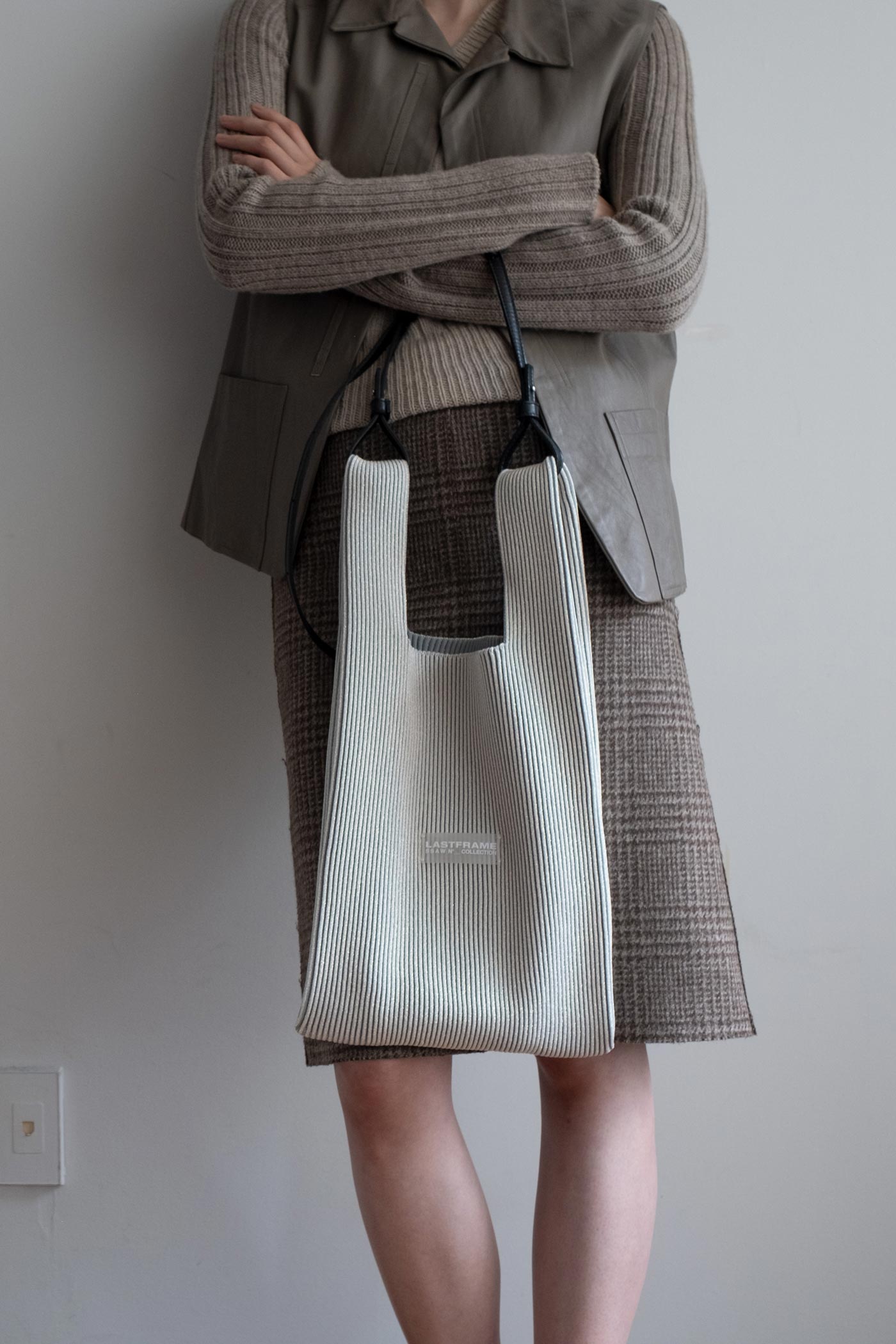MARKET BAG MEDIUM / METALLIC Hologram