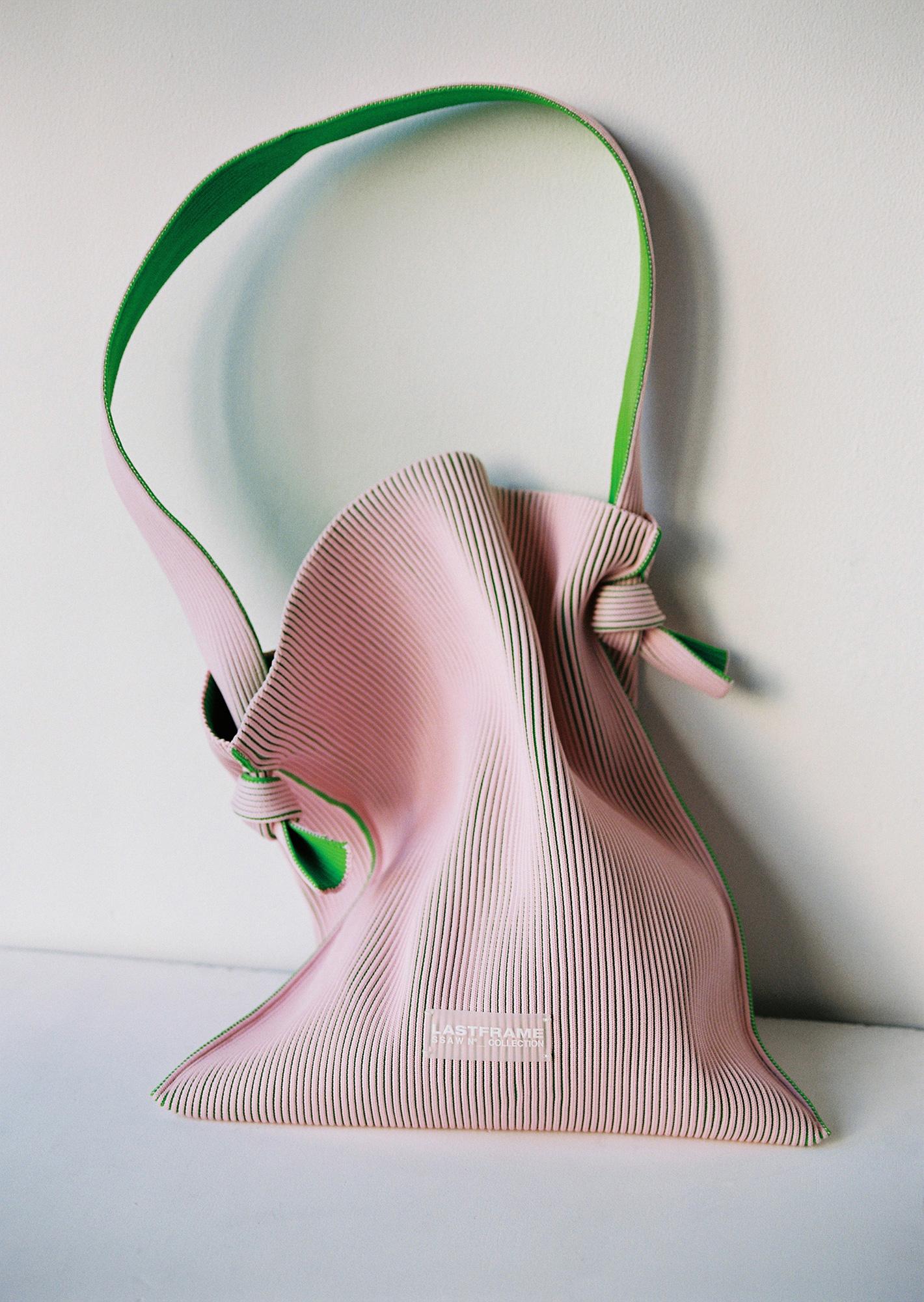 TOTE / BASIC – LASTFRAME