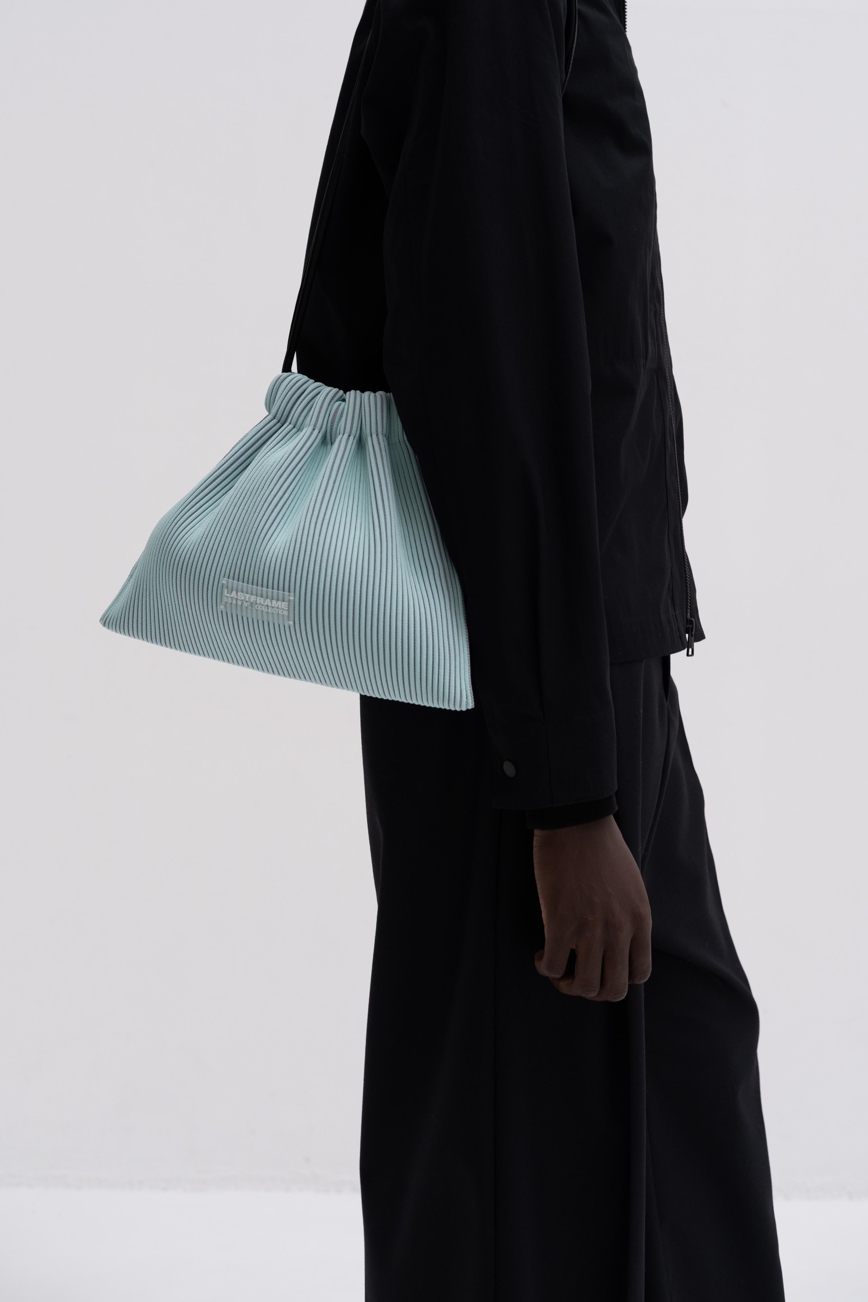 KASANE SACK BAG / MINT GREEN × GRAY